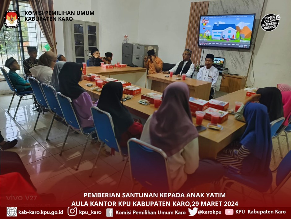 KPU KABUPATEN MELAKSANAKAN KEGIATAN PEMBERIAN SANTUNAN KEPADA ANAK YATIM